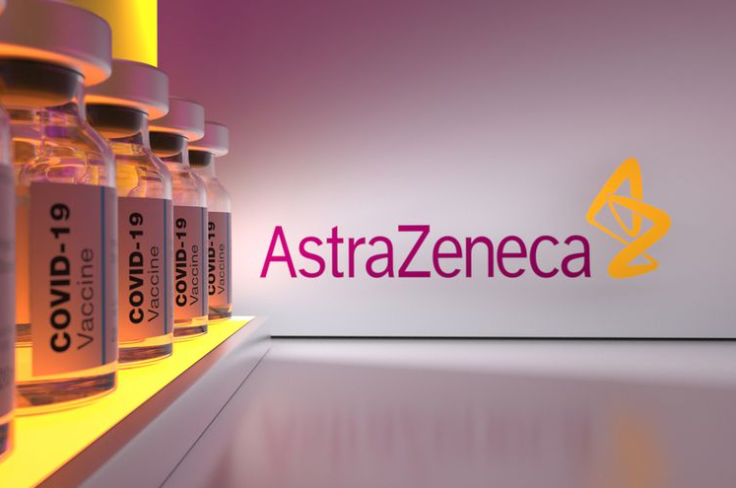 Ilustrasi vaksin AstraZeneca (Shutterstock/Dimitris Barletis)